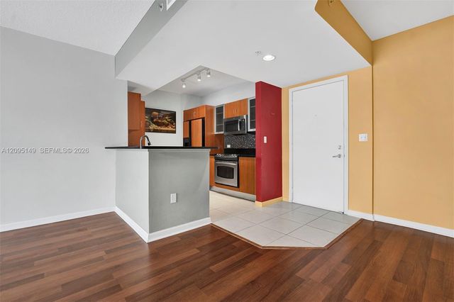 2775 NE 187th Street 623, Aventura, FL 33180