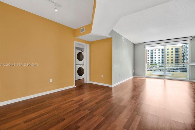 2775 NE 187th Street 623, Aventura, FL 33180