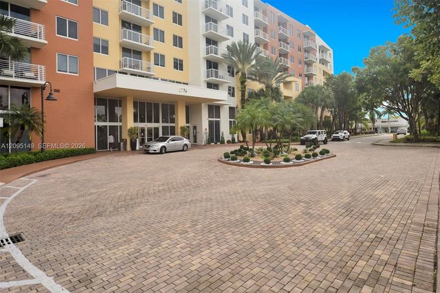 2775 NE 187th Street 623, Aventura, FL 33180