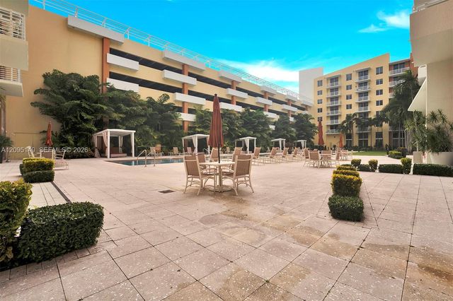2775 NE 187th Street 623, Aventura, FL 33180