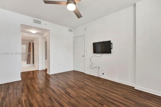 2775 NE 187th Street 623, Aventura, FL 33180