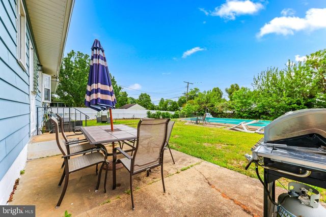 1137 MCHENRY DR, Glen Burnie, MD 21061