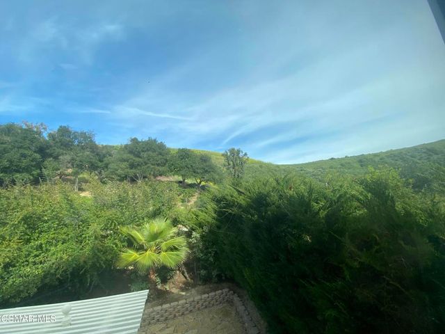 596 Aspen Ridge Court, Oak Park, CA 91377