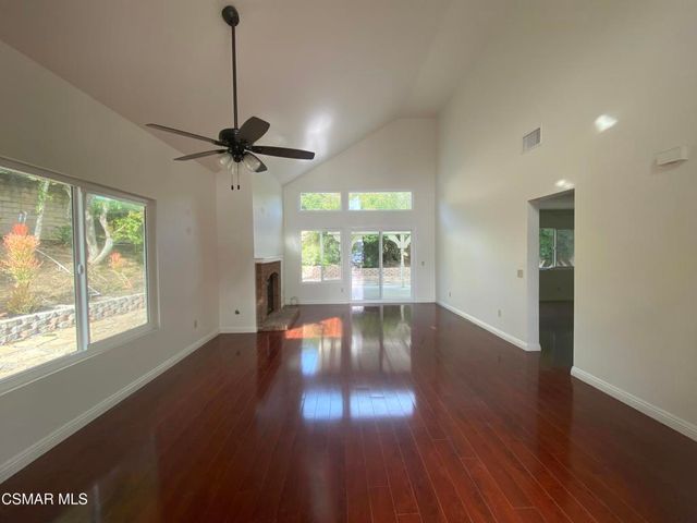 596 Aspen Ridge Court, Oak Park, CA 91377