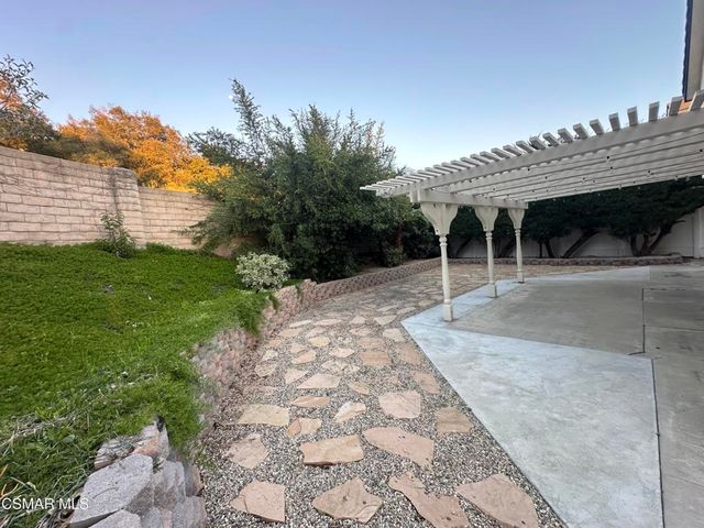 596 Aspen Ridge Court, Oak Park, CA 91377