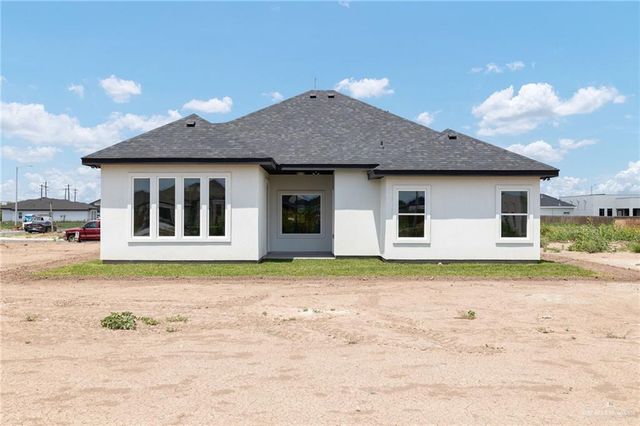 2808 E Sabinal Avenue, Hidalgo, TX 78557