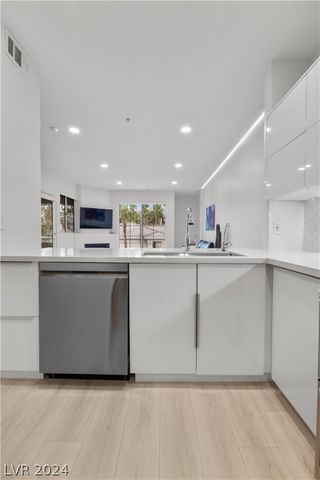 7107 South Durango Drive 203, Las Vegas, NV 89113