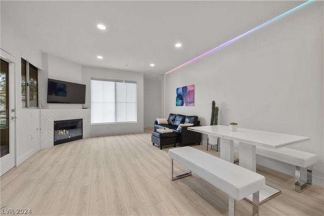 7107 South Durango Drive 203, Las Vegas, NV 89113