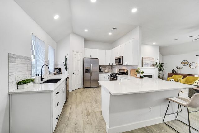 12158 Bowsman Drive, Tomball, TX 77377