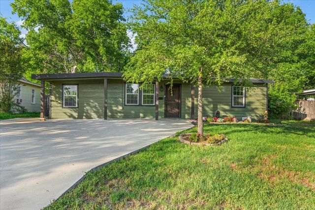 1520 Barcus Circle, Fort Worth, TX 76134