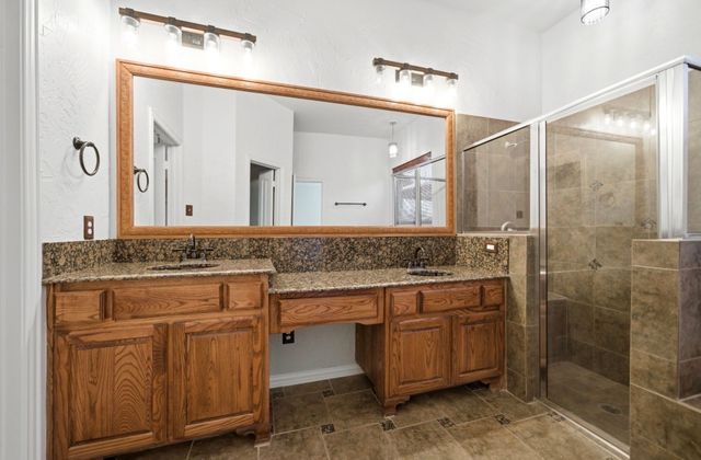 132 Silver Rose Boulevard, Burleson, TX 76028