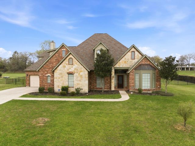 132 Silver Rose Boulevard, Burleson, TX 76028