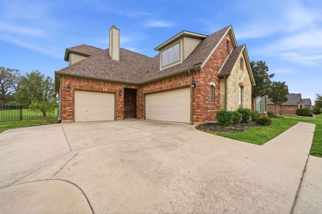 132 Silver Rose Boulevard, Burleson, TX 76028