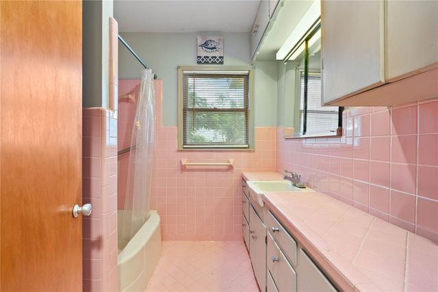3462 Lawnview St, Corpus Christi, TX 78411
