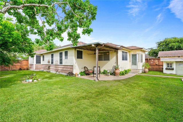 3462 Lawnview St, Corpus Christi, TX 78411
