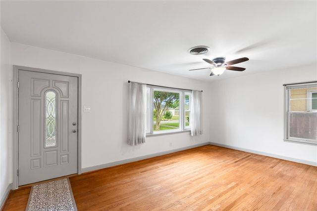 3462 Lawnview St, Corpus Christi, TX 78411