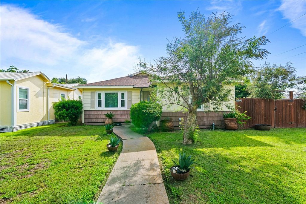 3462 Lawnview St, Corpus Christi, TX 78411