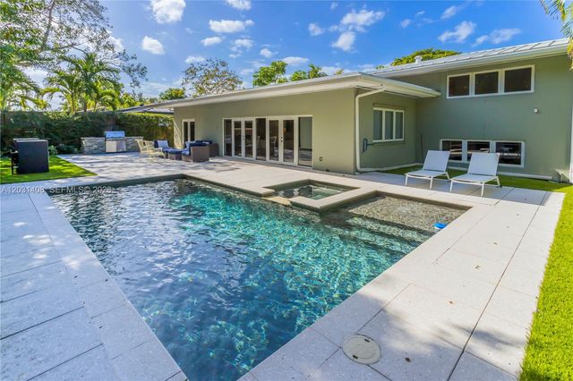 301 E Shore Dr E 301, Miami, FL 33133