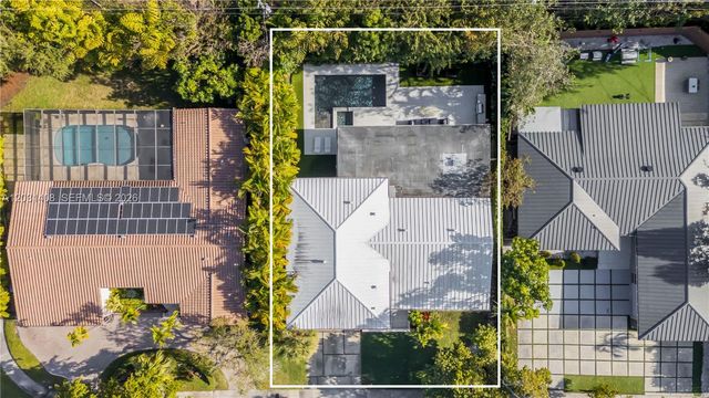 301 E Shore Dr E 301, Miami, FL 33133