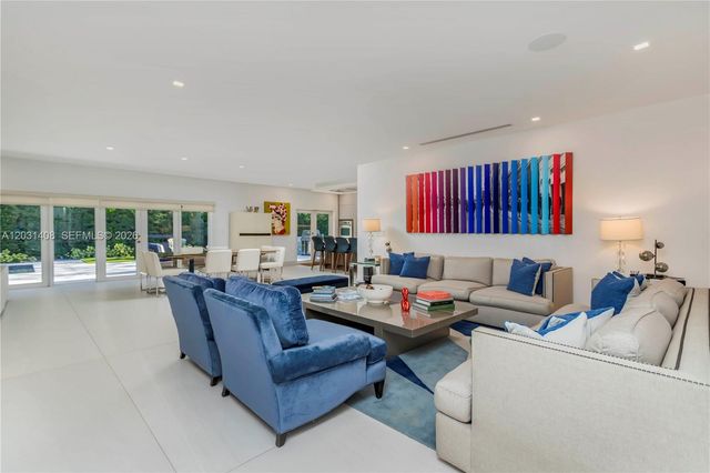 301 E Shore Dr E 301, Miami, FL 33133