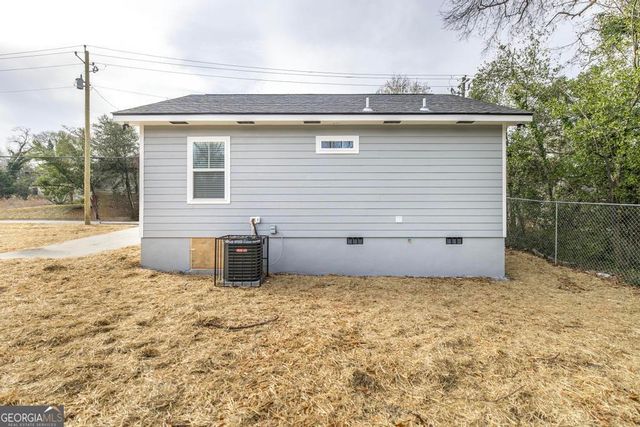 1909 Dannenberg Avenue, Macon, GA 31201