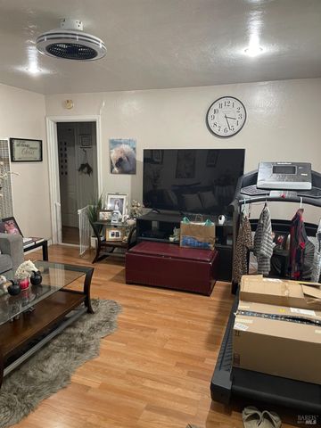 2936 IRWIN St, Vallejo, CA 94591