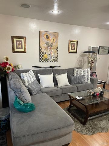 2936 IRWIN St, Vallejo, CA 94591