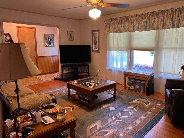 1524 Corinth Rd, Gaffney, SC 29340