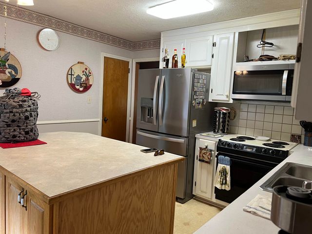 1524 Corinth Rd, Gaffney, SC 29340