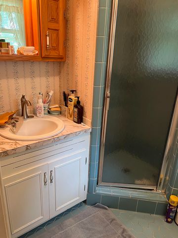 1524 Corinth Rd, Gaffney, SC 29340