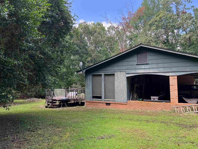 1524 Corinth Rd, Gaffney, SC 29340