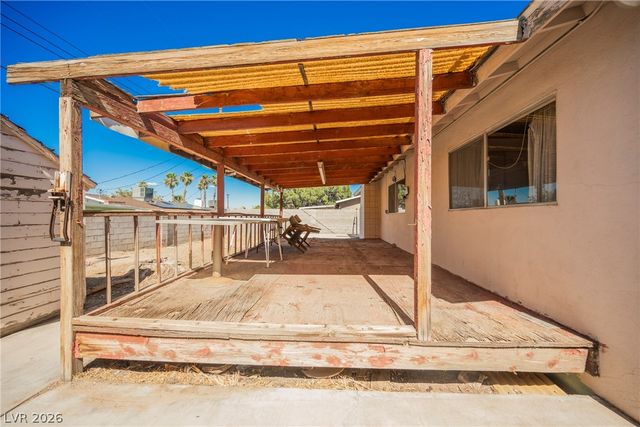 5820 Carmen Boulevard, Las Vegas, NV 89108