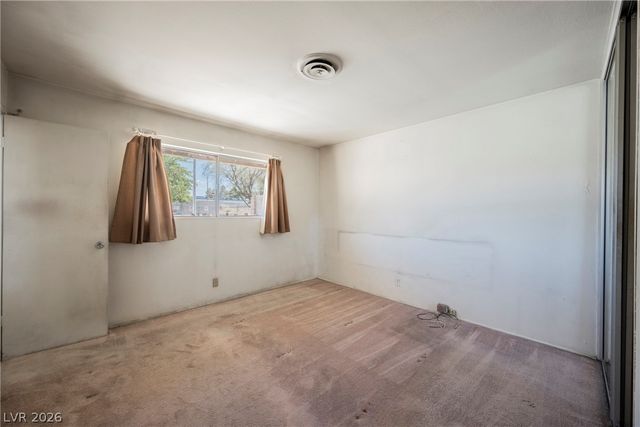 5820 Carmen Boulevard, Las Vegas, NV 89108