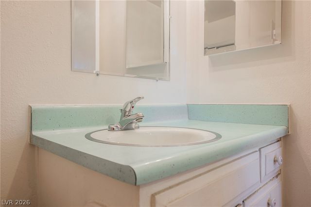 5820 Carmen Boulevard, Las Vegas, NV 89108