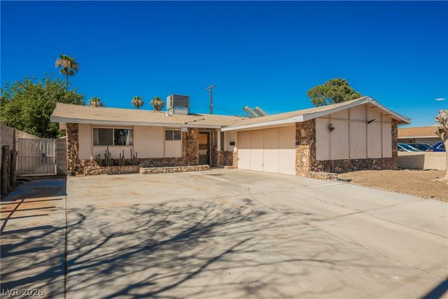 5820 Carmen Boulevard, Las Vegas, NV 89108