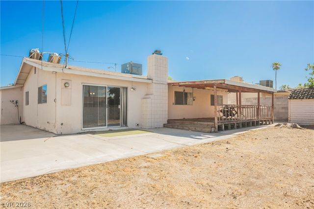 5820 Carmen Boulevard, Las Vegas, NV 89108