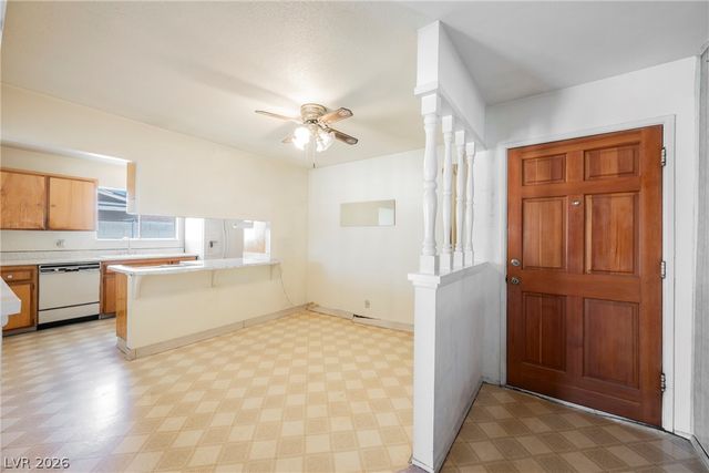 5820 Carmen Boulevard, Las Vegas, NV 89108