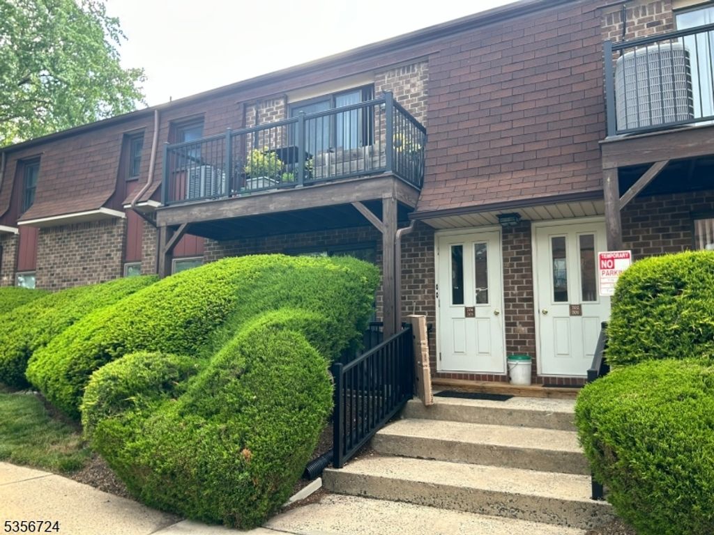 703 Nottingham Way, Raritan Twp., NJ 08822