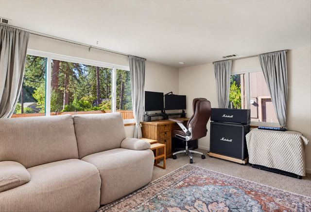 134 E Empire St, Grass Valley, CA 95945