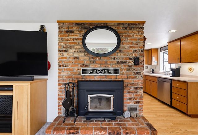 134 E Empire St, Grass Valley, CA 95945