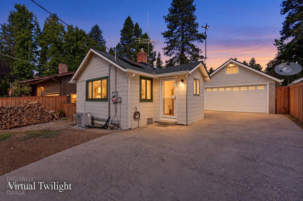 134 E Empire St, Grass Valley, CA 95945