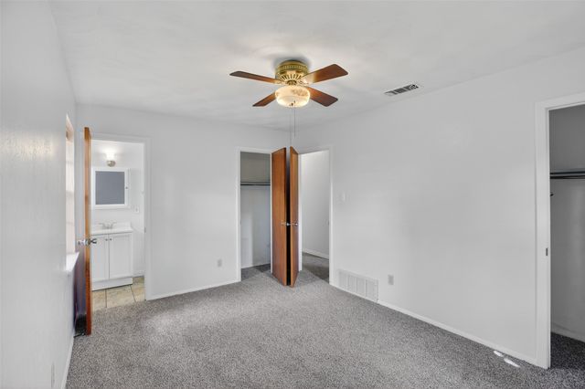 1716 Chip N Dale Drive, Arlington, TX 76012