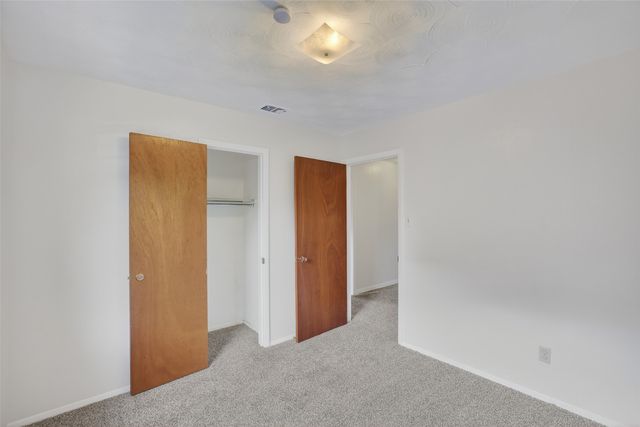 1716 Chip N Dale Drive, Arlington, TX 76012