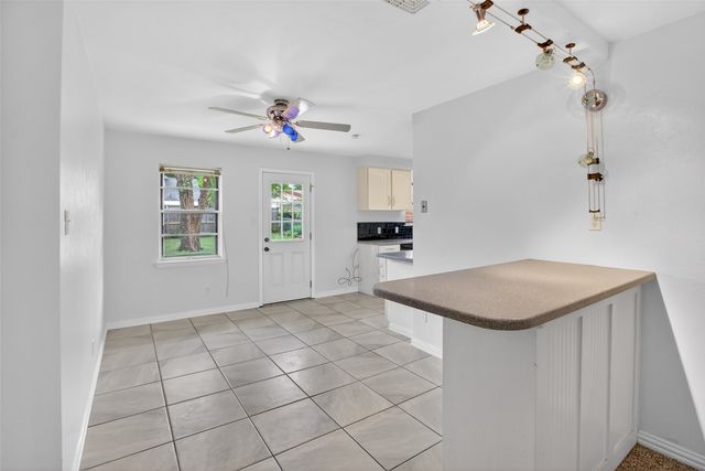 1716 Chip N Dale Drive, Arlington, TX 76012