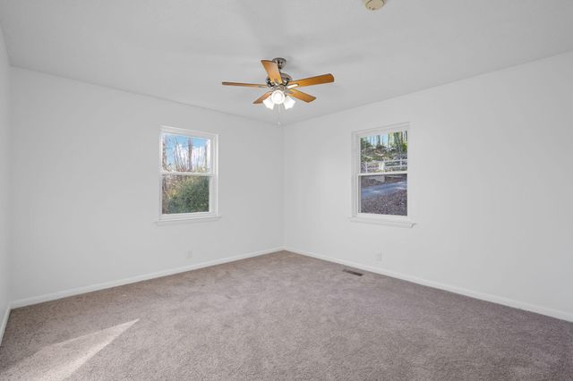 83 E Circle Drive, Rossville, GA 30741