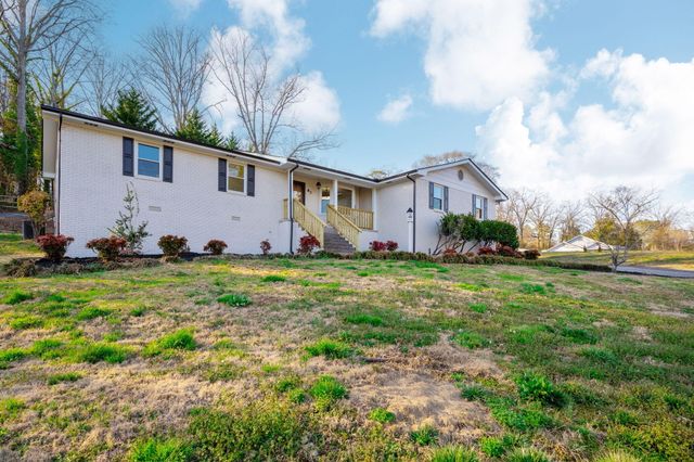 83 E Circle Drive, Rossville, GA 30741