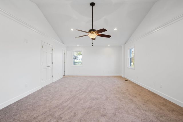 83 E Circle Drive, Rossville, GA 30741