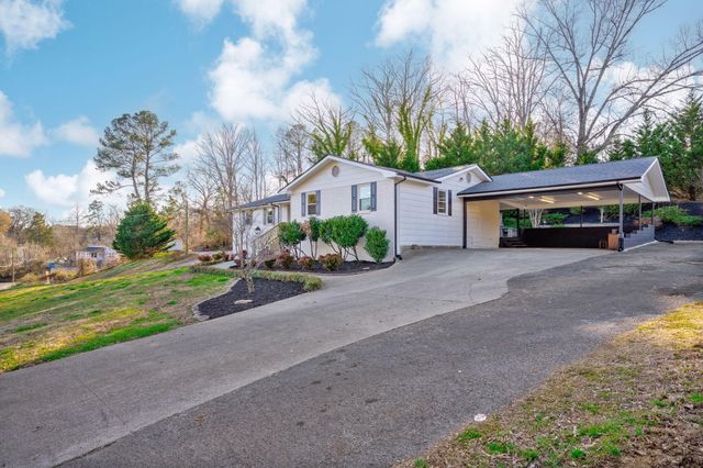 83 E Circle Drive, Rossville, GA 30741