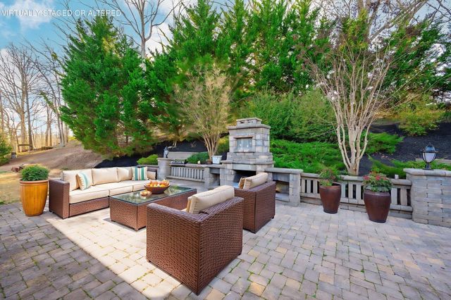 83 E Circle Drive, Rossville, GA 30741