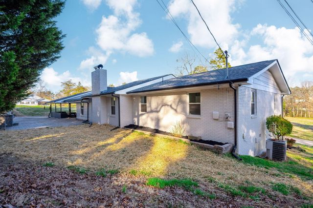 83 E Circle Drive, Rossville, GA 30741